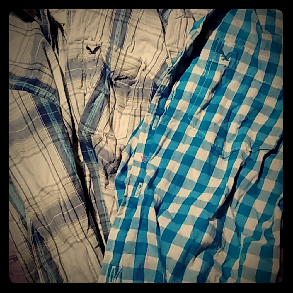 **American eagle button-up bundle**